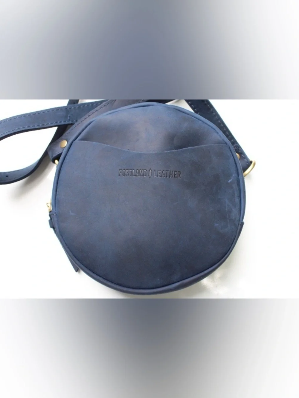 NWOT Portland leather Goods circle cross body bag